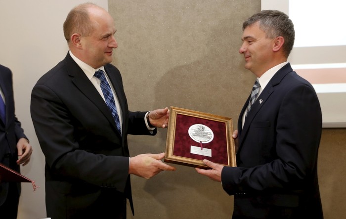 Ceremonia wręczenia medalu Unitas Durat, przyznanego Okręgowej Radzie Pielęgniarek i Położnych w Toruniu, maj 2016; fot. Mikołaj Kuras