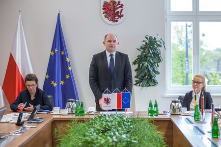 Doroczne spotkanie marszałka województwa z konsulami honorowymi, fot. Szymon Zdziebło/tarantoga.pl dla UMWKP