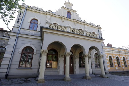Jednym z miejsc festiwalu jest zabytkowy dworzec kolejowy w Aleksandrowie Kujawskim, fot. Mikołaj Kuras