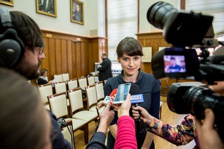 Najlepsza z ortografii: Anna Łuczak z Departamentu Spraw Społecznych, fot. Łukasz Piecyk dla UMWKP