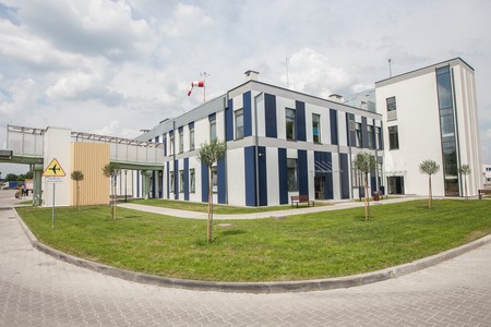Szpital powiatowy w Brodnicy imponuje teraz nowoczesnym wyposażeniem, funkcjonalnie rozwiązanymi przestrzeniami wewnątrz kompleksu i efektowną szklaną elewacją, fot. Andrzej Goiński
