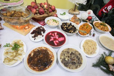 Przygotowując potrawy na święta warto sięgnąć po tradycyjne przepisy, fot. Andrzej Goiński