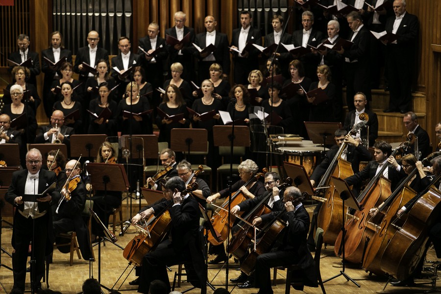 Na scenie Filharmonii Pomorskiej podczas światowego prawykonania Requiem Krzysztofa Herdzina pojawi się 160 wykonawców, fot. Filip Kowalkowski