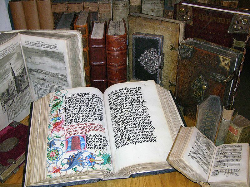 Fragment zabytkowej kolekcji Książnicy Kopernikańskiej, fot. Książnica Kopernikańska w Toruniu