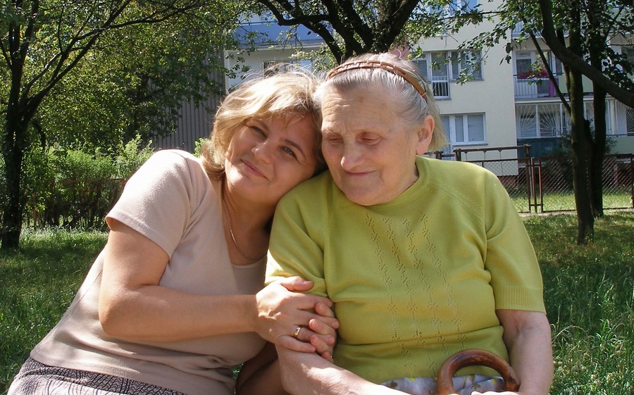 Pani Janina Bernasiak z córką (2009), fot. archiwum rodzinne