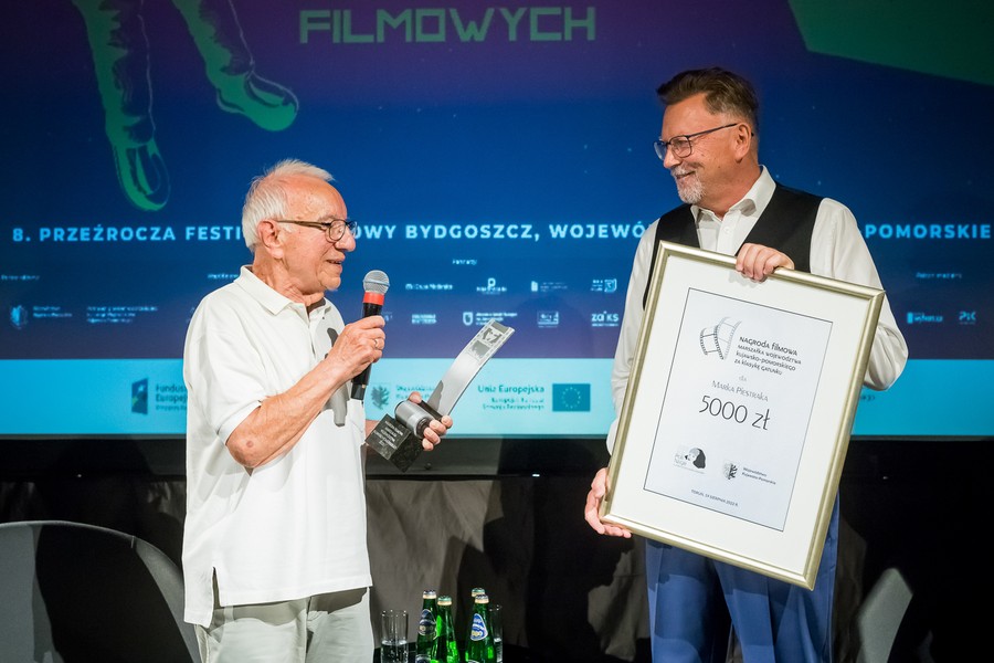 Nagroda Filmowa Marszałka dla Marka Piestraka, fot. Tomasz Czachorowski dla UMWKP