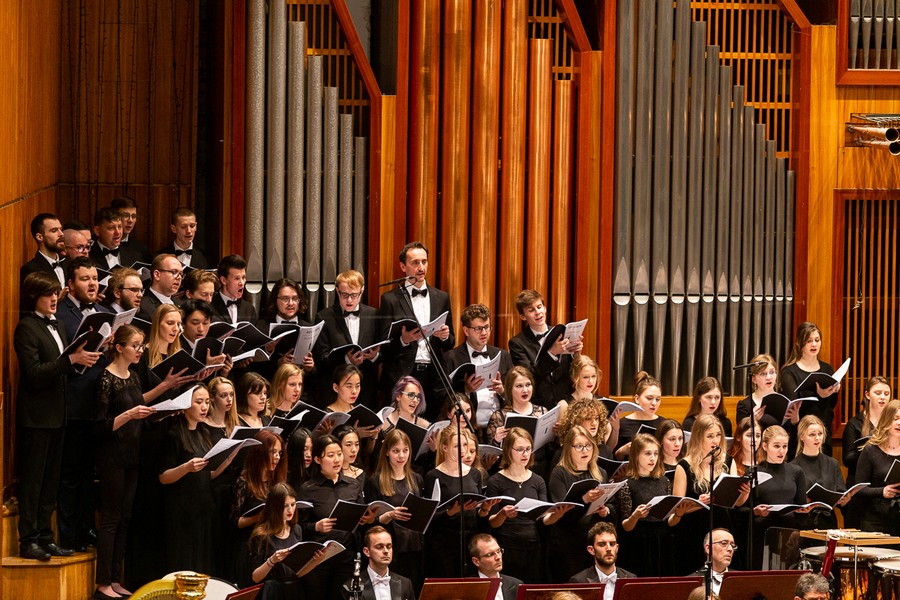 Koncert Requiem w Filharmonii Pomorskiej w Bydgoszczy 2019 r., fot. Filip Kowalkowski dla UMWKP