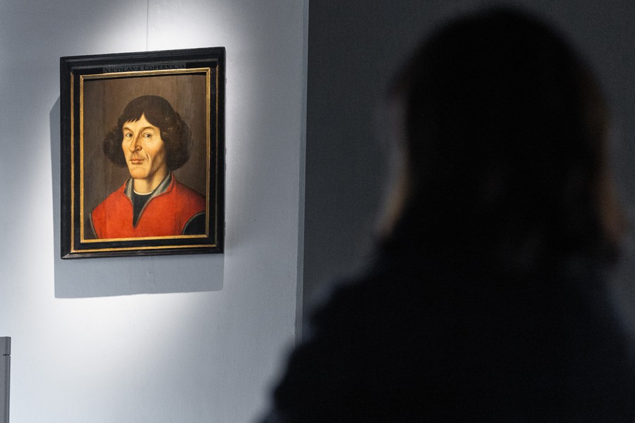 Namalowany w XVI wieku toruński portret Mikołaja Kopernika (olej na desce, 51x41 cm, autor nieznany, ekspozycja w Ratuszu Staromiejskim) można uznać za wierny wizerunek uczonego, fot. Szymon Zdziebło/tarantoga.pl dla UMWKP