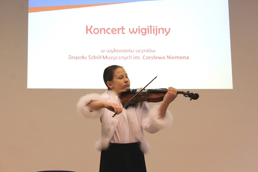 Koncert wigilijny w wykonaniu czniów Szkoły Muzycznej we Włocławku