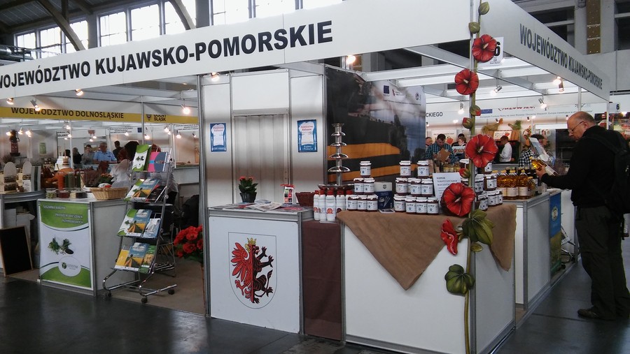 Stoisko Województwa Kujawsko-Pomorskiego Smaki Regionów 2016", fot. Beata Darowska