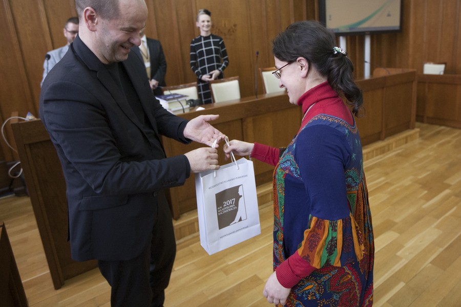 Wręczenie nagród laureatkom, fot, Andrzej Goiński