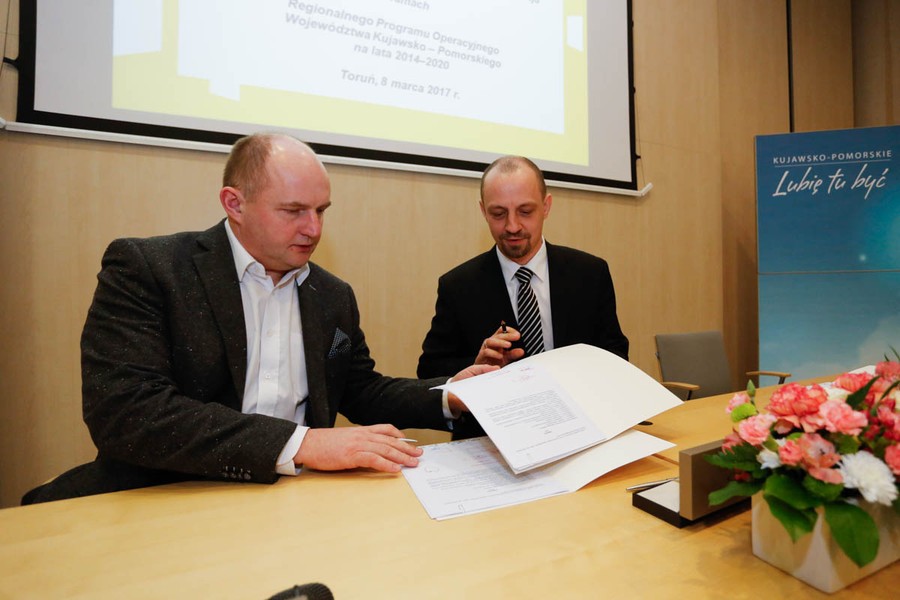 Uroczystość podpisania umów o dofinansowaniu projektów ze środków RPO, fot. Mikołaj Kuras