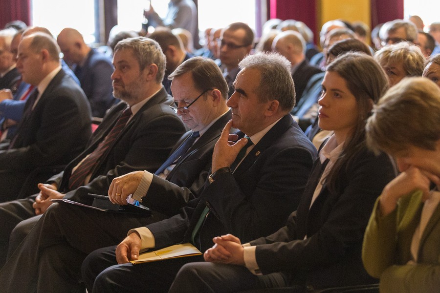 Konferencja „Plan dla Europy w kontekście zrównoważonego rozwoju regionów”, fot. Szymon Zdziebło/tarantoga.pl dla UMWKP