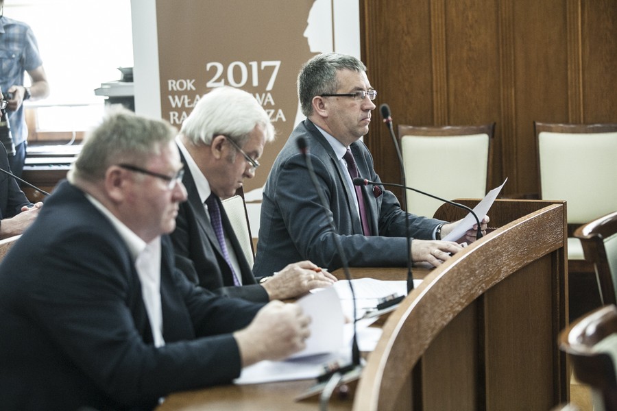 Sesja absolutoryjna sejmiku województwa, fot. Andrzej Goiński/UMWKP