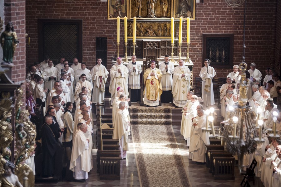 Uroczysta msza dziękczynna w toruńskiej katedrze świętych Janów, fot. Andrzej Goiński