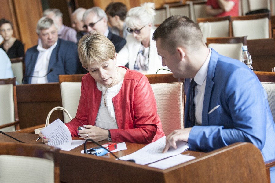 Ceremonia podpisywania umów, fot. Andrzej Goiński
