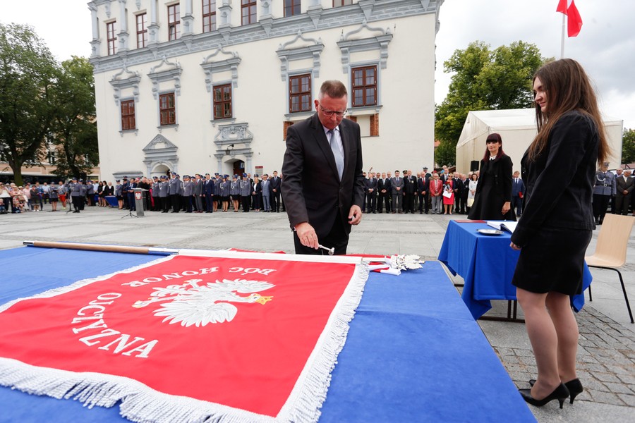 Obchody Wojewódzkiego Święta Policji odbyły się na Rynku w Chełmnie