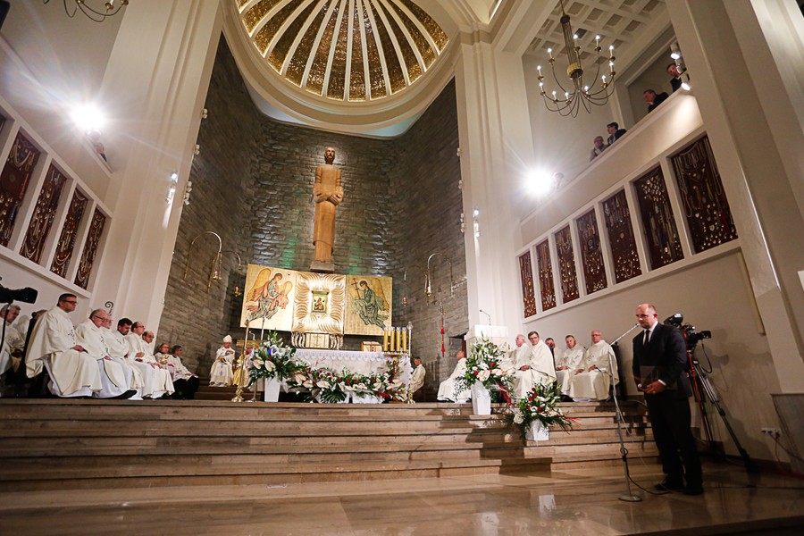 Uroczystości z okazji 50. rocznicy koronacji ikony Matki Bożej Nieustającej Pomocy w kościele św. Józefa w Toruniu, fot. Mikołaj Kuras