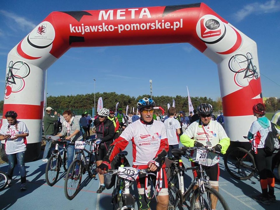 Uczestnicy rajdu rowerowego Kujawsko-Pomorskie - Ku Niepodległej