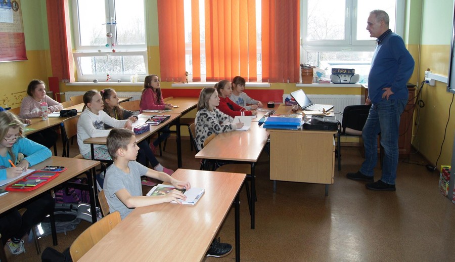 spotkanie z dziećmi ze Szkoły Podstawowej w Dragaczu 