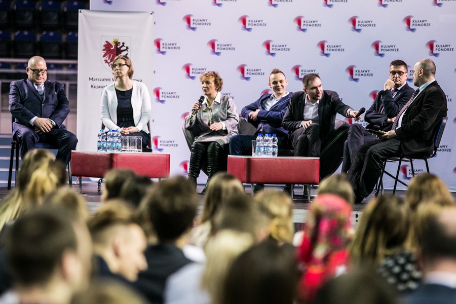 Spotkanie ze stypendystami marszałka w Hali Arena Toruń, fot. Andrzej Goiński