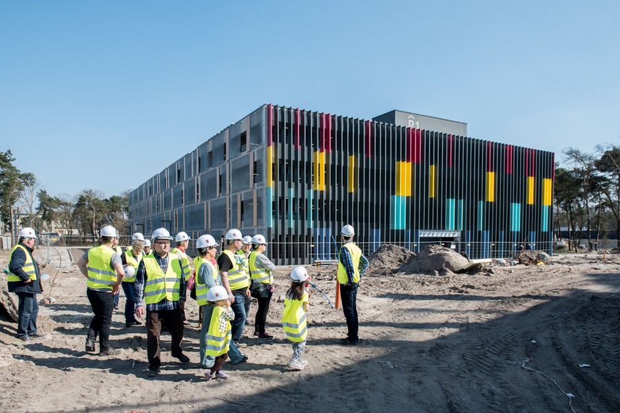 Zwiedzanie budowy szpitala na Bielanach 8 kwietnia 2018, fot. Łukasz Piecyk dla UMWKP