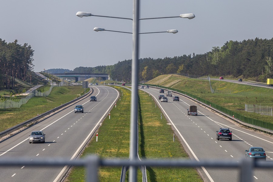 Autostrada A1 w ostatnią sobotę kwietnia, fot. Szymon Zdziebło/tarantoga.pl