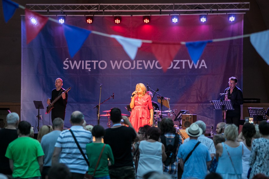 Potańcówka Międzypokoleniowa i koncert Krystyny Prońko w Inowrocławiu (10 czerwca), fot. Andrzej Goiński