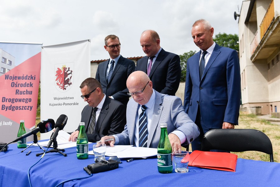 Uroczystość podpisania umowy na budowę oddziału WORD w Inowrocławiu, fot. Łukasz Piecyk