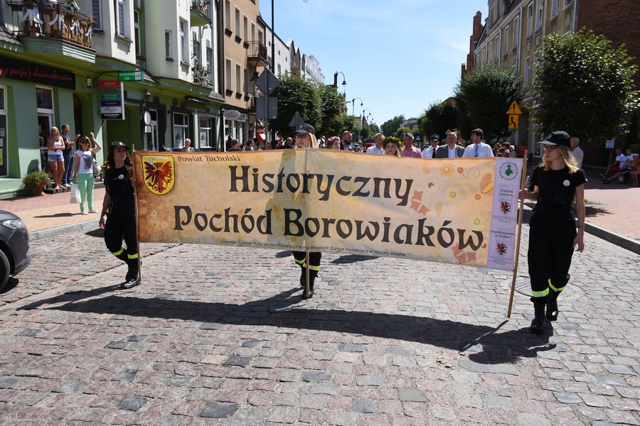 VII Historyczny Pochód Borowiaków w Tucholi, fot. Danuta Wytrążek