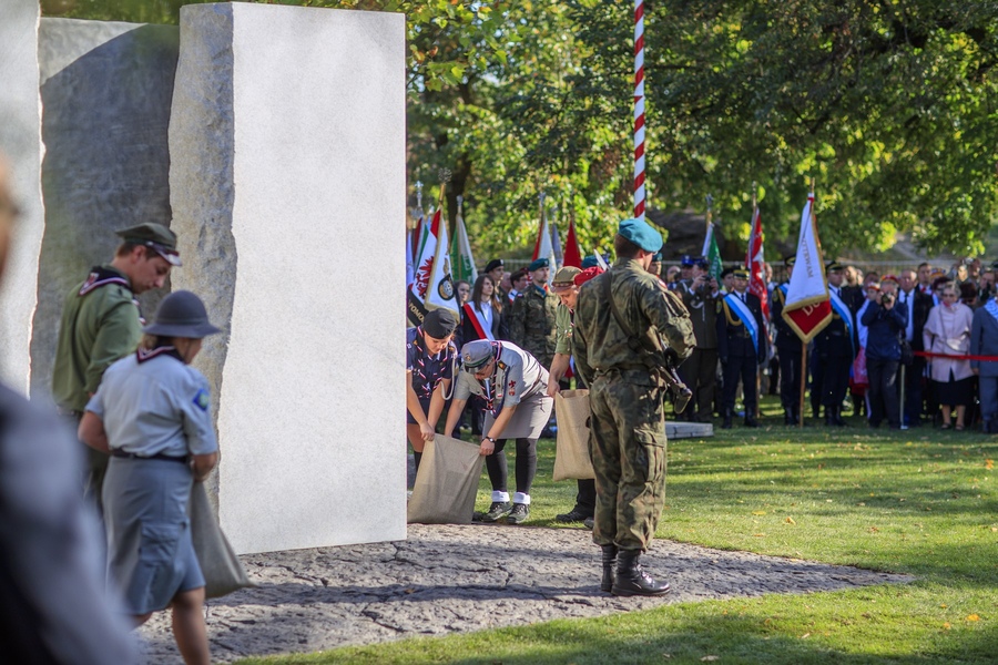 Ceremonia odsłonięcia Pomnika Pamięci Ofiar Zbrodni Pomorskiej 1939, fot. Daniel Pach
