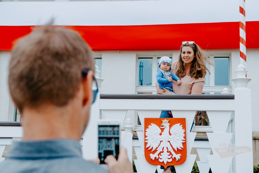 14 maja 2018, Piknik Niepodległościowy przed Urzędem Marszałkowskim w Toruniu, fot. Łukasz Piecyk