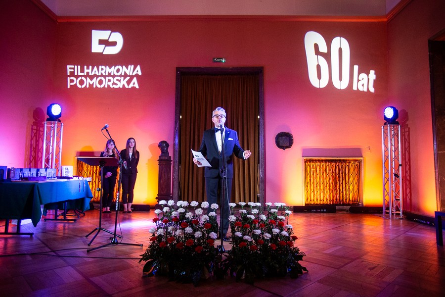 Wręczenie nagród z okazji jubileuszu gmachu Filharmonii Pomorskiej, fot. Filip Kowalkowski