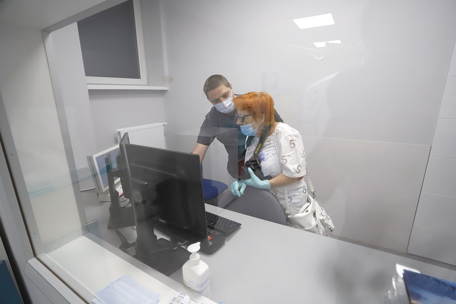 Otwarcie nowej pracowni tomograficznej w Szpitalu Popiełuszki we Włocławku, fot. Mikołaj Kuras dla UMWKP