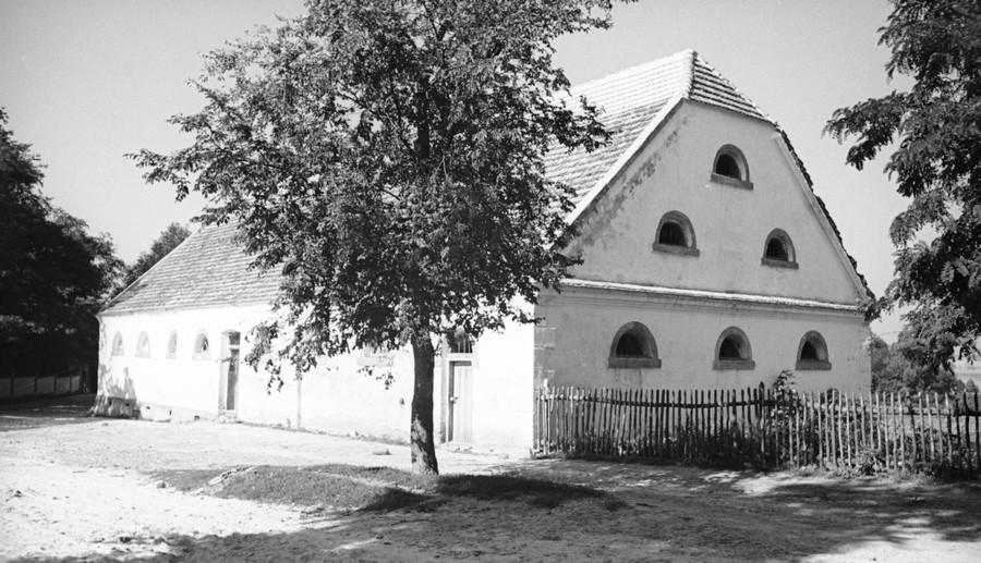 Spichlerz dworski w Kłóbce, stan pierwotny z 1939 roku, fot. Muzeum Ziemi Kujawskiej i Dobrzyńskiej we Włocławku