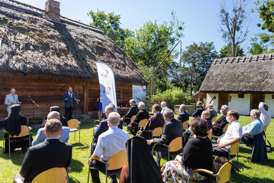 Ceremonia wręczenia umów o dofinansowanie projektów w dziedzinie ochrony zabytków, fot. Mikołaj Kuras dla UMWKP