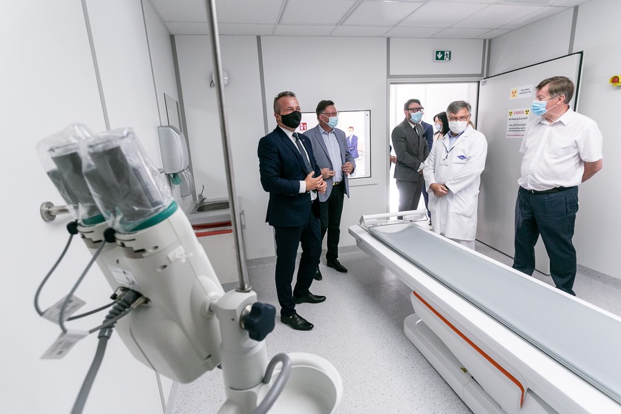 Ceremonia otwarcia pracownia tomograficznej w Wojewódzkim Szpitalu Obserwacyjno-Zakaźnym, fot. Filip Kowalkowski dla UMWKP