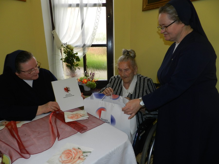 109. urodziny Elżbieta Rogali, fot. Dom Pomocy Społecznej w Chełmie