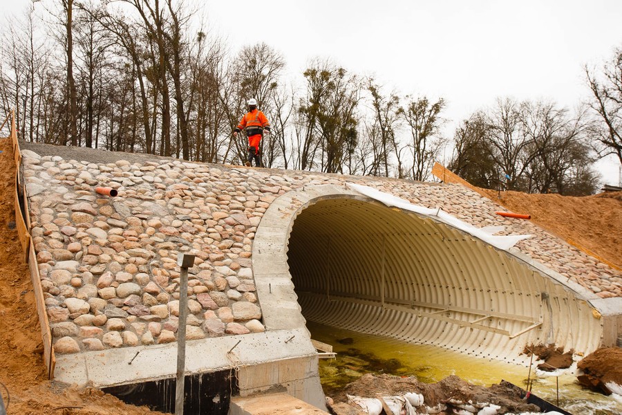 Modernizacja mostu w Byszewie (kwiecień), fot. Filip Kowalkowski dla UMWKP