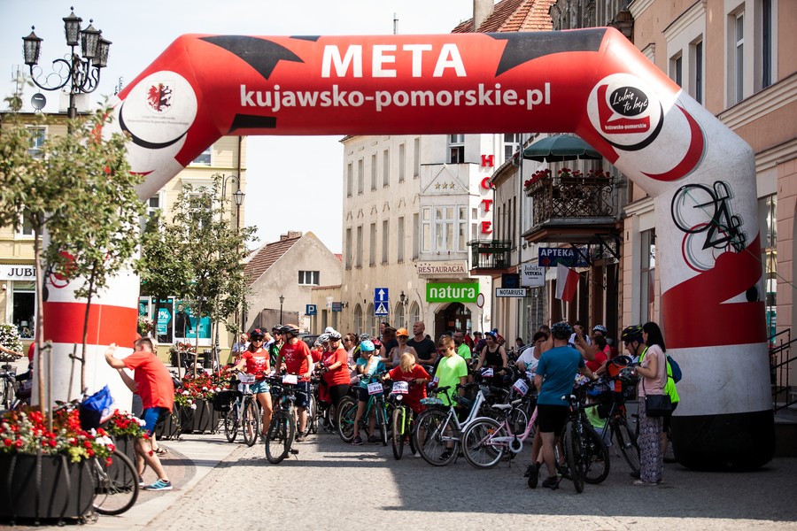 Rajd rowerowy w Żninie 2018, fot. Filip Kowalkowski dla UMWKP