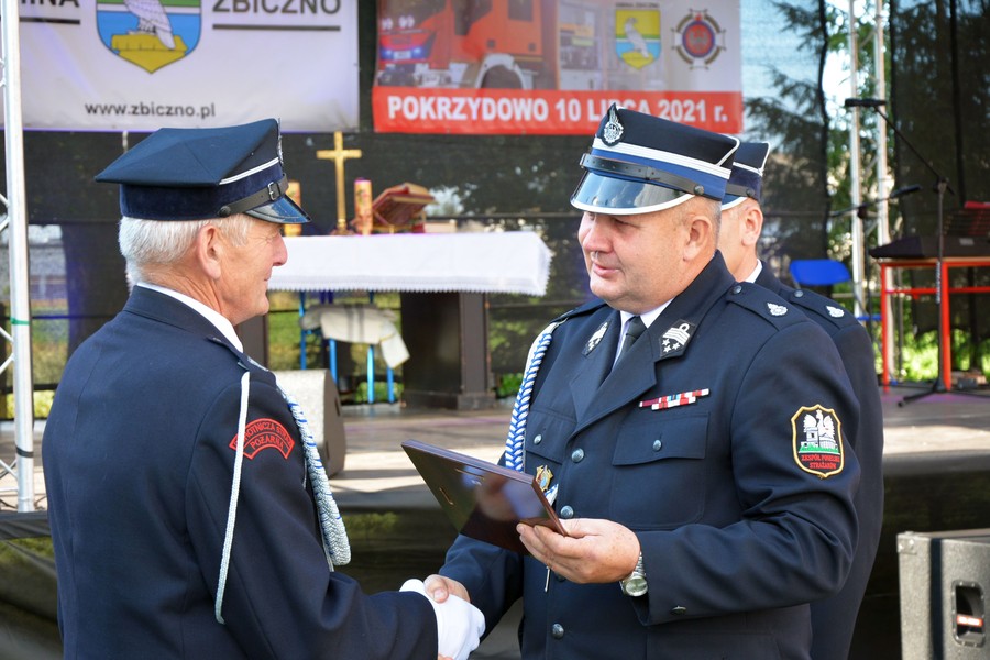 Przekazanie wozu strażackiego dla OSP Pokrzydowo, fot. Elżbieta Stawska GOKSiR Zbiczno