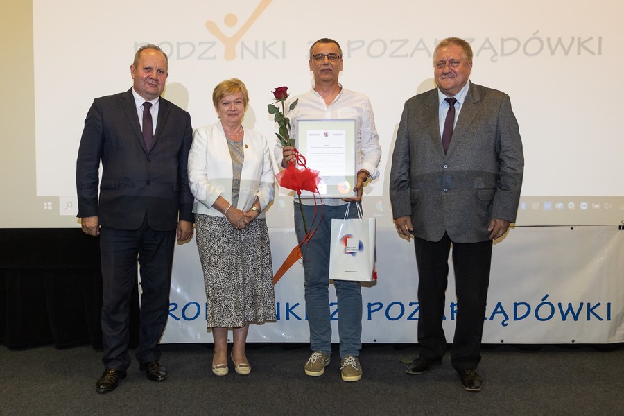 Uroczystość wręczenia nagród w konkursie „Rodzynki z pozarządówki”, fot. Mikołaj Kuras dla UMWKP 