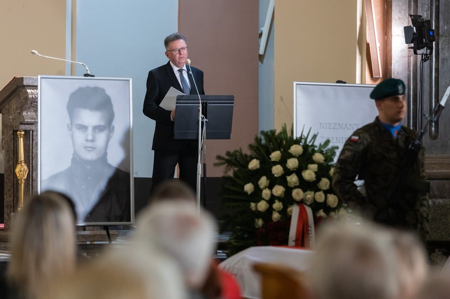 Uroczystość pogrzebowa Żołnierzy Wyklętych, fot. Jacek Nowacki/KPUW