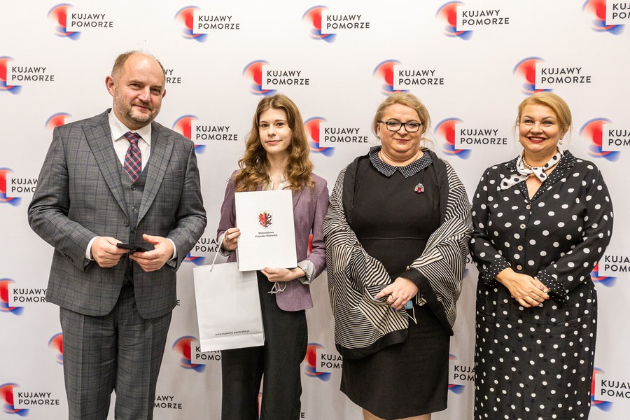 Ceremonia wręczenia nagród w konkursie literackim pamięci Wandy Błeńskiej, fot. Szymon Zdziebło/tarantoga.pl dla UMWKP