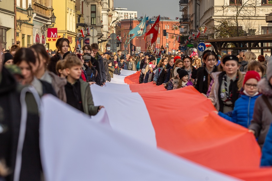 Wojewódzkie obchody Narodowego Święta Niepodległości w Toruniu, fot. Szymon Zdziebło tarantoga.pl dla UMWKP