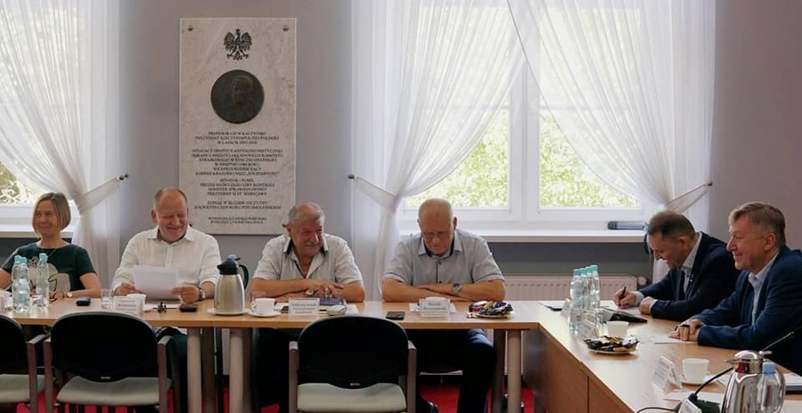 Od lewej p. B. Belicka, p. S. Wittkowicz, p. A. Arndt., H. Matuszewski, p. L. Walczak, p. J. Szopiński podczas posiedzenia Prezydium K-P WRDS