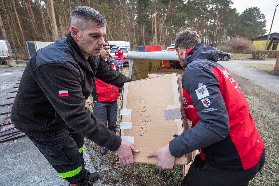Kujawsko-pomorski konwój humanitarny z pomocą dla Ukrainy, fot. Szymon Zdziebło/tarantoga.pl dla UMWKP