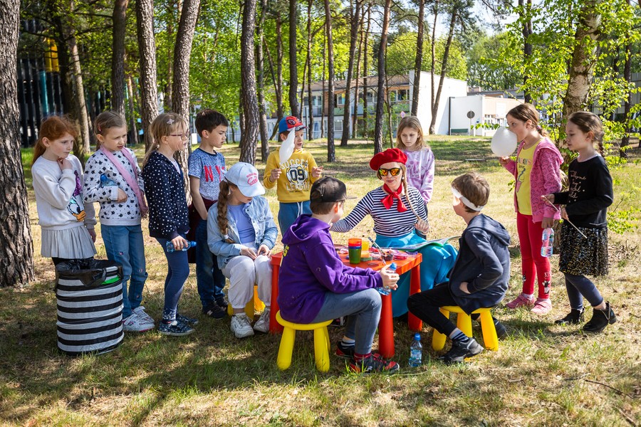 Rodzinny piknik ekologiczny podczas dni otwartych w Wojewódzkim Szpitalu Zespolonym w Toruniu, fot. Szymon Zdziebło, tarantoga.pl dla UMWKP
