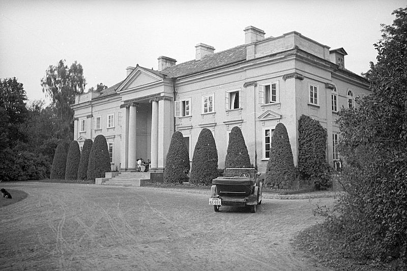 Pałac w Nawrze 1936 rok, fot. z zasobów Narodowego Archiwum Cyfrowego
