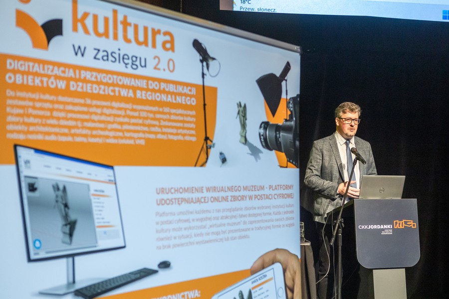 Konferencja nt. technologii dla kultury, Toruń, październik 2022, fot. Szymon Zdziebło/tarantoga.pl dla UMWKP